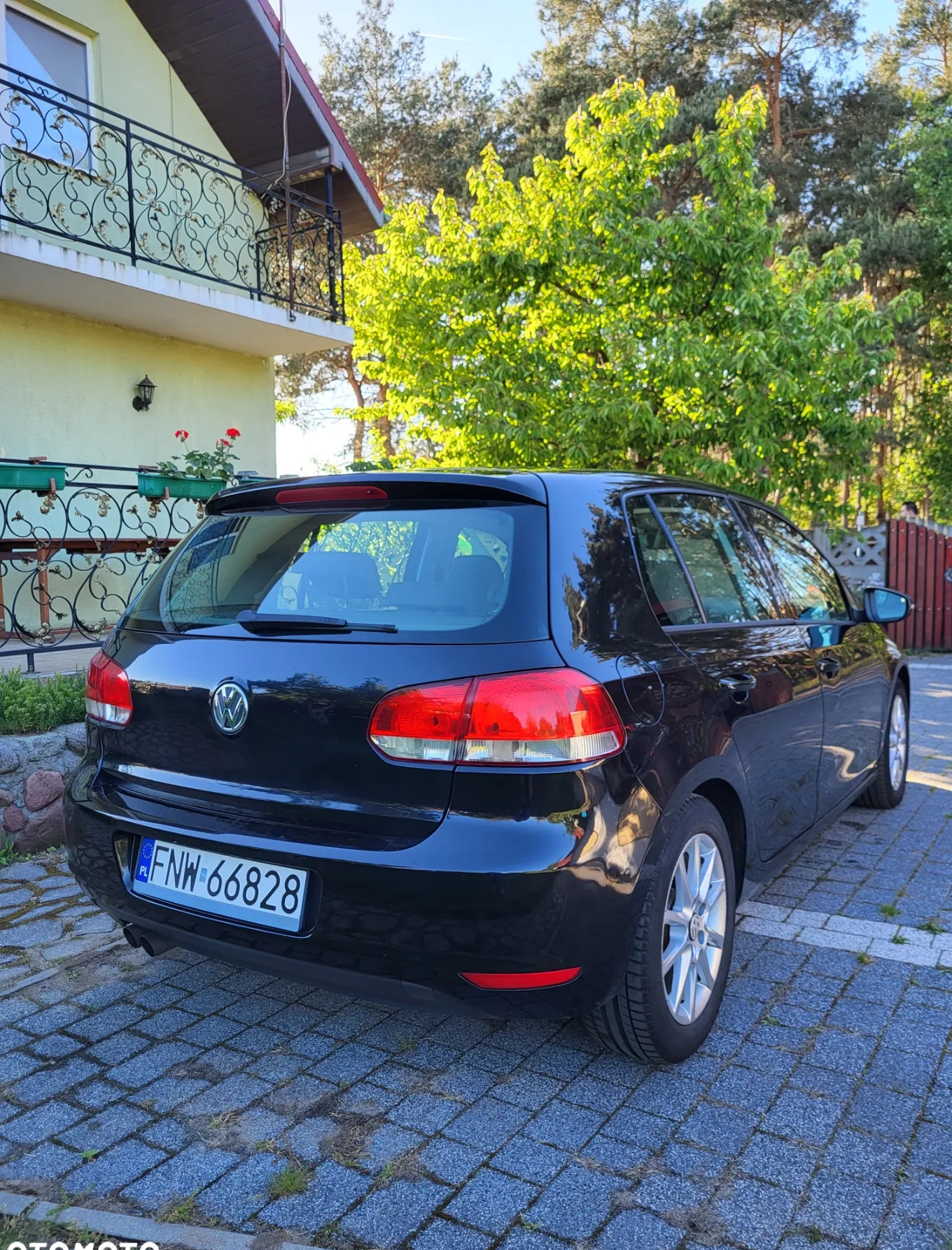 Volkswagen Golf cena 26400 przebieg: 194000, rok produkcji 2009 z Końskie małe 92